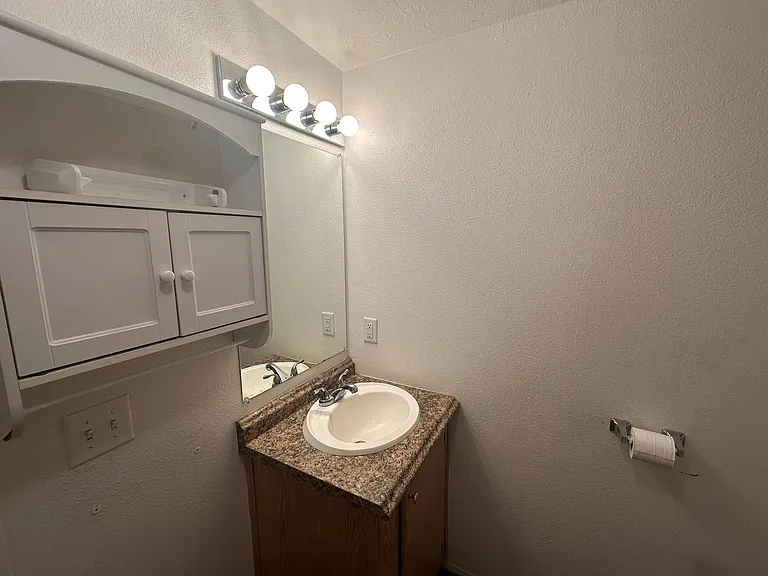 3959 Cartwright St — Photo 14