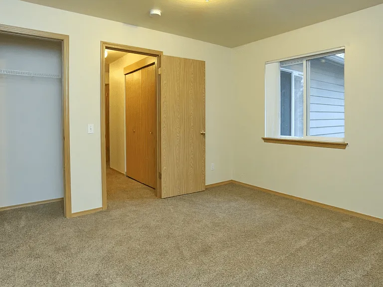 Fairway Edmonds Apts — Photo 10