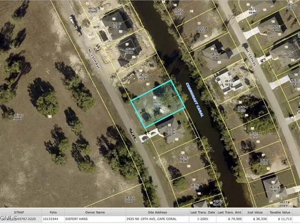 3925 NE 19th Ave, Cape Coral, FL 33909