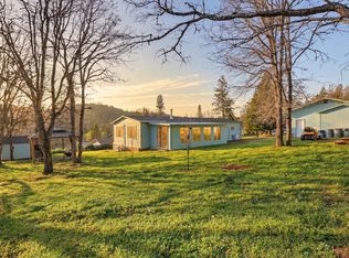 235 Ann Roy Dr, Grants Pass, OR 97527
