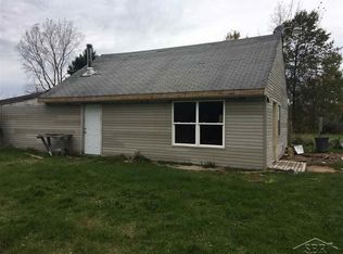 13582 Baumgartner Rd, Saint Charles, MI 48655