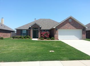 216 Telfair Ln, Bossier City, LA 71112