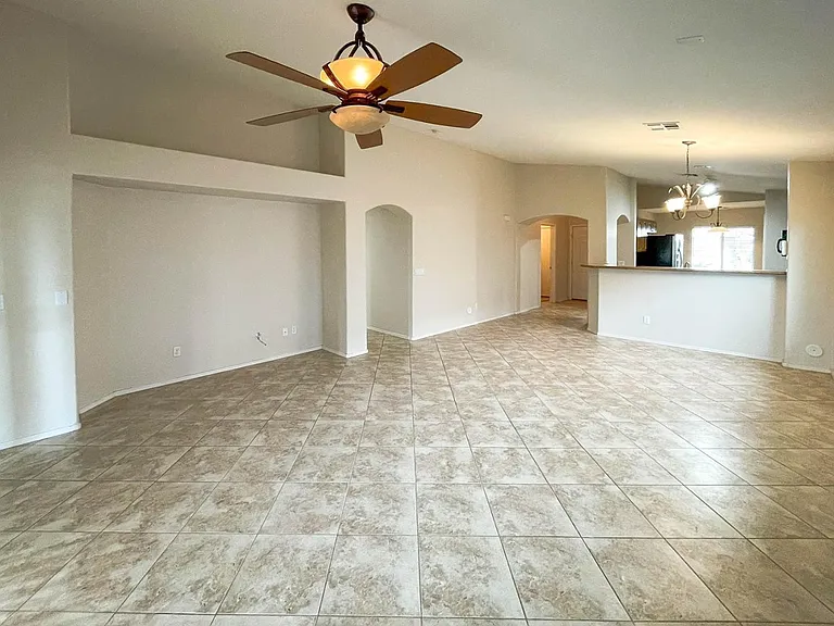 23143 W Lasso Ln — Photo 7