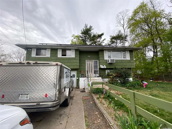 965 Suffolk Avenue, Brentwood, NY 11717