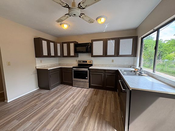 5th image of 7103 Hardwood Trl