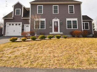 41 Kipling St, Springfield, MA 01118