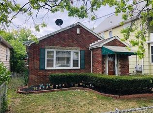 2219 Independence Ave, Niagara Falls, NY 14301