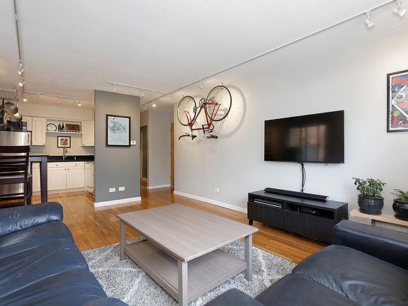 4th image of 1144 N Ogden St APT 201