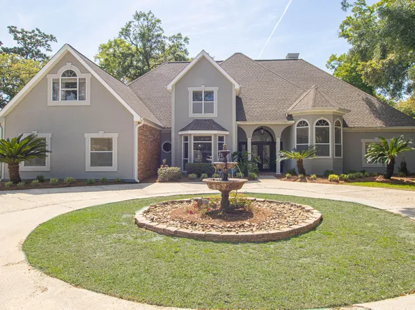 2050 Wendolyn Cv, Biloxi, MS 39531