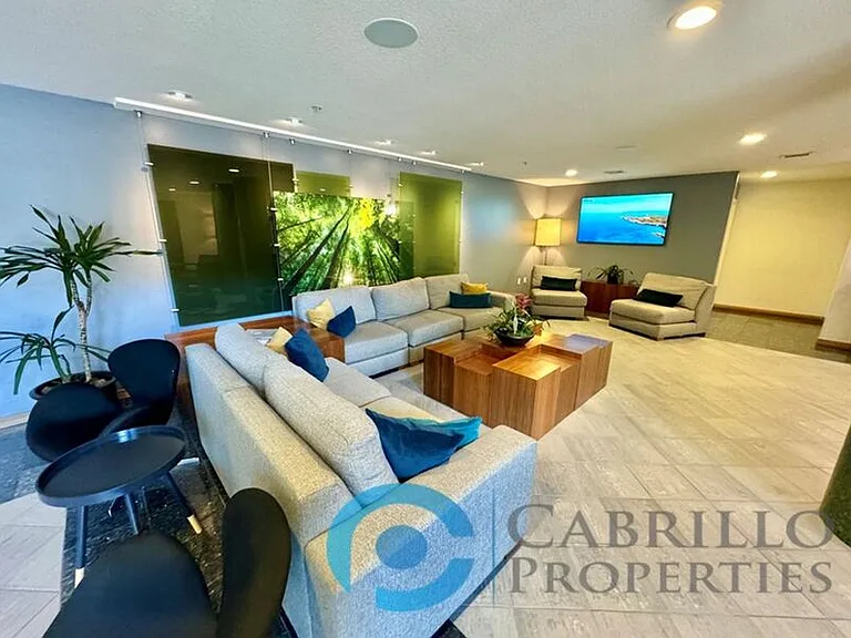 850 Beech St #504 — Photo 35