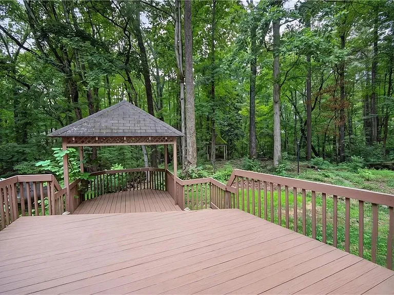 1955 Branchwood Ct #A — Photo 8