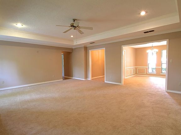 5th image of 3503 Clear Creek Cir