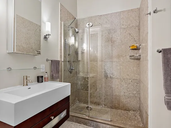 107 West 25th Street image 7 of 12