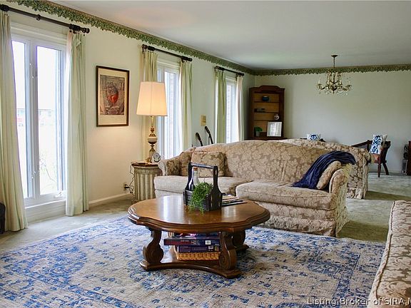 5th image of 117 Lakeview Drive