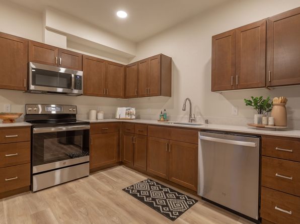 1405 NE 88th St #B-30