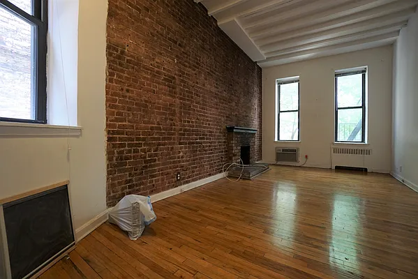 Rented by Best Apartments North Inc | media 25