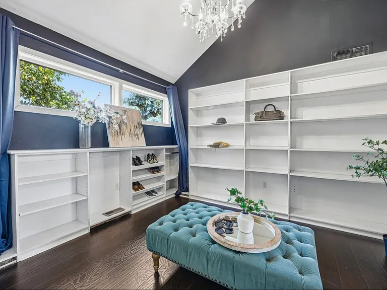 8575 Torwoodlee Ct — Photo 31