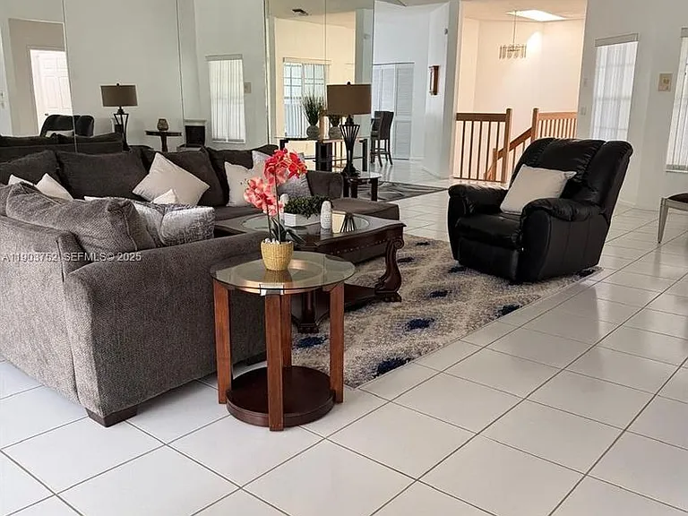 11690 Briarwood Cir #4 — Photo 4