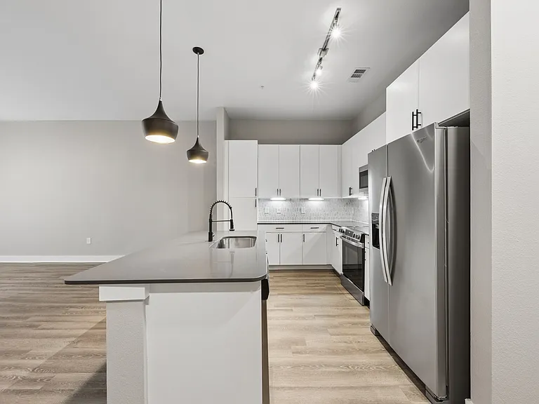 The Fairmount at Oak Lawn — Photo 19