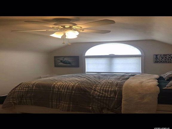 4th image of 2225 Camp Ave