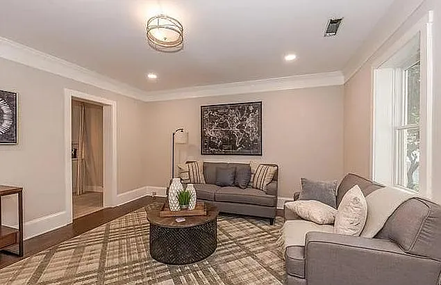 1425 Hamorton Pl — Photo 3