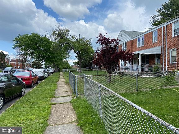 2nd image of 1420 Dartmouth Ave