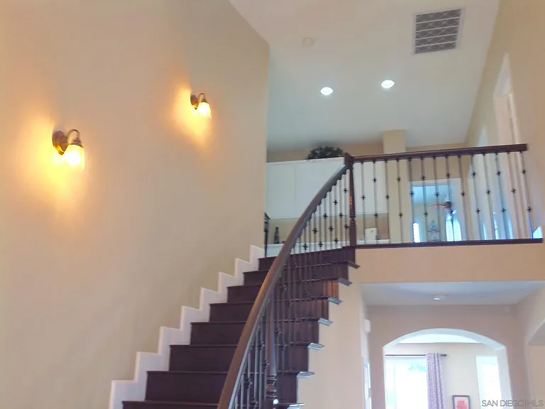 1117 Mount Dana Dr — Photo 12