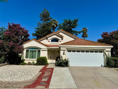 8246 Bellsbrae Dr, Antelope, CA, 95843