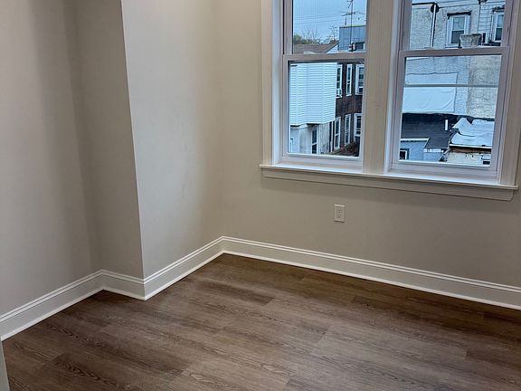 5th image of 2644 Braddock St Floor 2