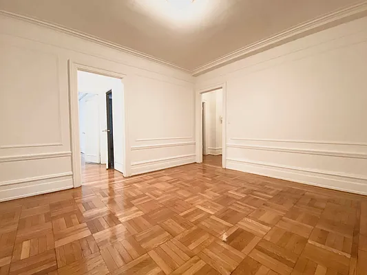 Rented by Bond New York | media 9