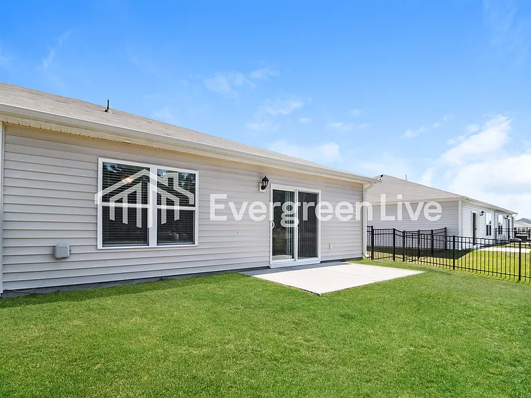2227 Courtina Way — Photo 16