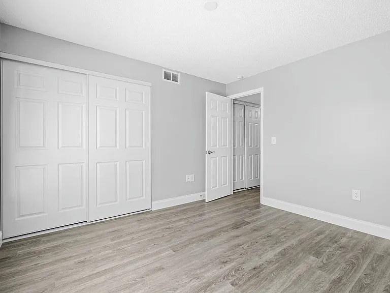 2601 Pine Lake Ter #B — Photo 9