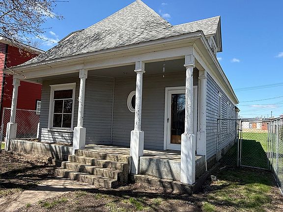 2nd image of 211 Joliet Ave SE