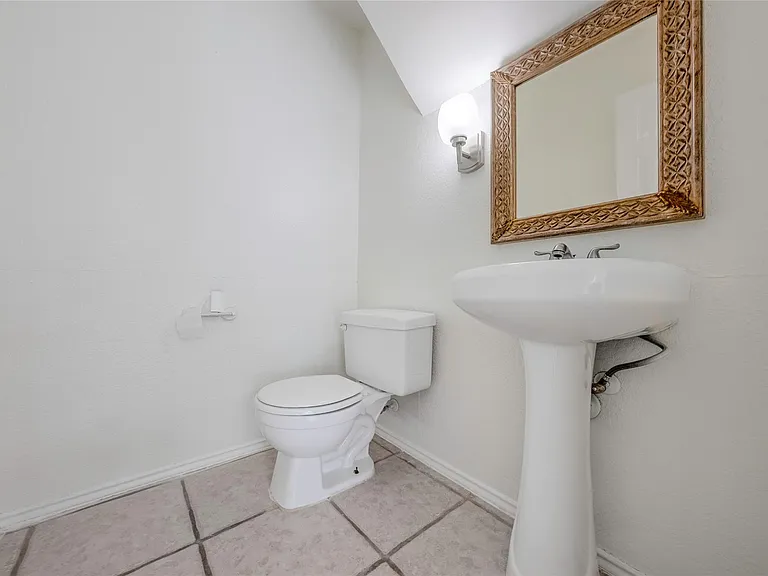 13701 Cambourne Dr — Photo 12
