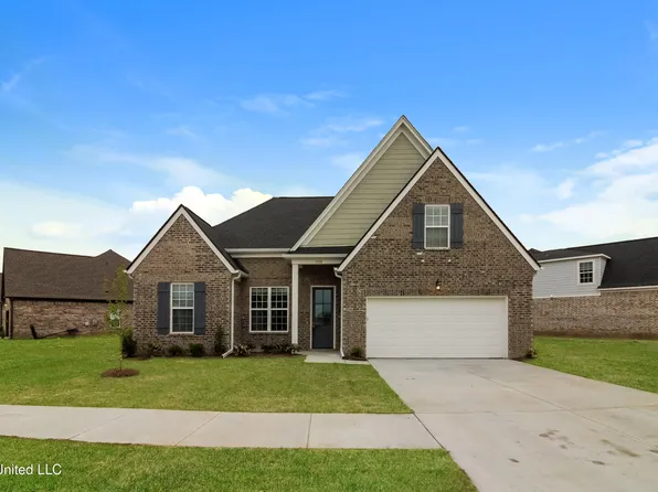 9308 Lakeside Cir S, Walls, MS 38680