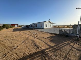 11388 Coyote Dr, Apple valley, CA 92308