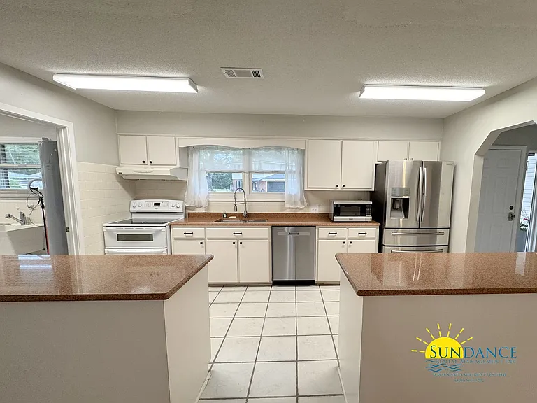 1501 Royal Palm Dr — Photo 7