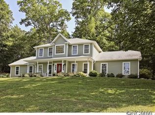 19 Golden Ln, Leicester, NC 28748