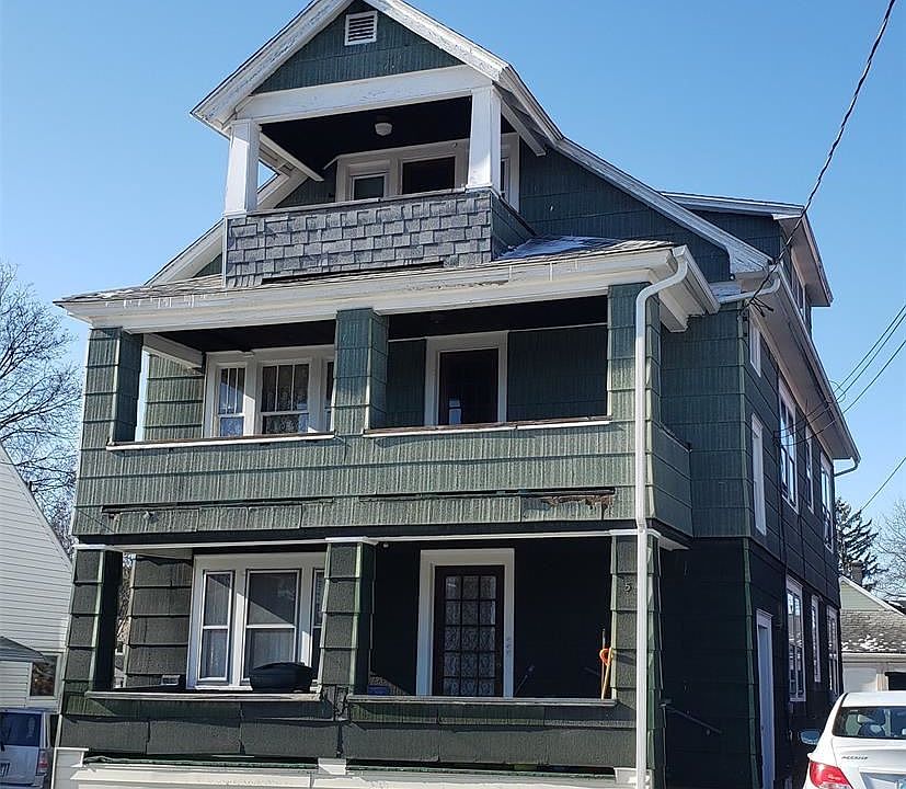 1st image of 54 Helen St