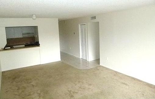 4th image of 6970 Miami Gardens Dr APT 3-307