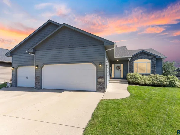 408 Adrianna Ave, Harrisburg, SD 57032