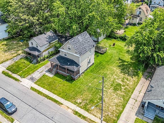 5th image of 7718 Dorver Ave