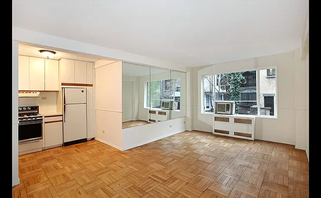 Sold by Douglas Elliman | media 27