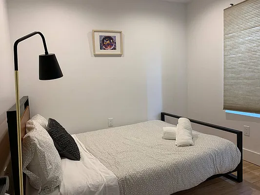 Rented by Nooklyn NYC LLC | media 63