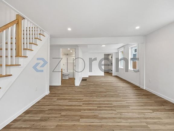 4th image of 19 Oliver St #19