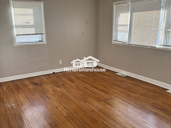 4th image of 11880 Criterion Ave