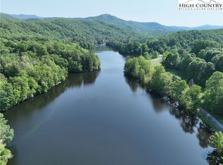 1762 Ripshin Mountain Rd, Roan Mountain, TN 37687