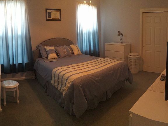 4th image of 325 Damiano Way