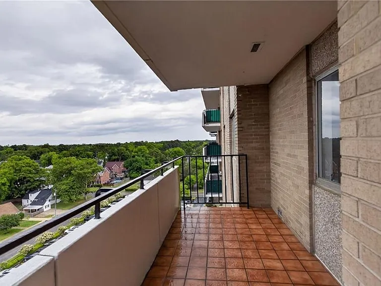 7320 Glenroie Ave #10E — Photo 20