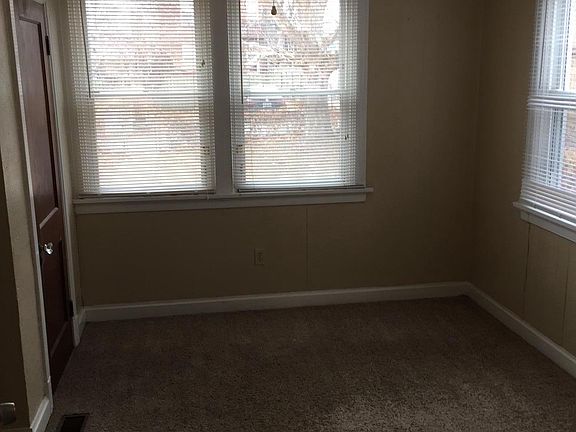 Back bedroom